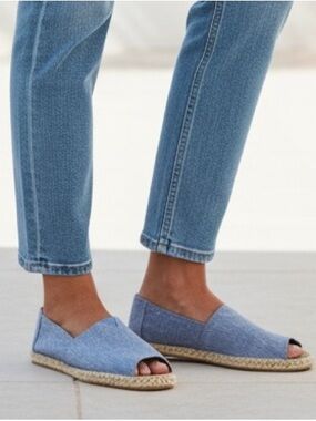 TOMS Denim Flat Peep Toe Espadrilles Size 8